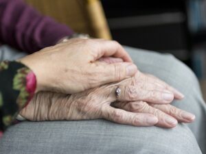 How to Cope With a Parent With Dementia